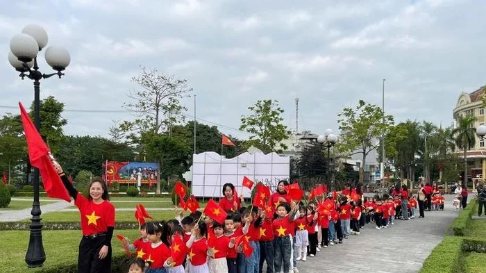 Tuyên Quang phấn đấu 100% xã, phường đạt chuẩn phổ cập giáo dục
