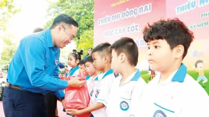 Ngày Quốc tế thiếu nhi (1-6): Ươm những mầm xanh tương lai