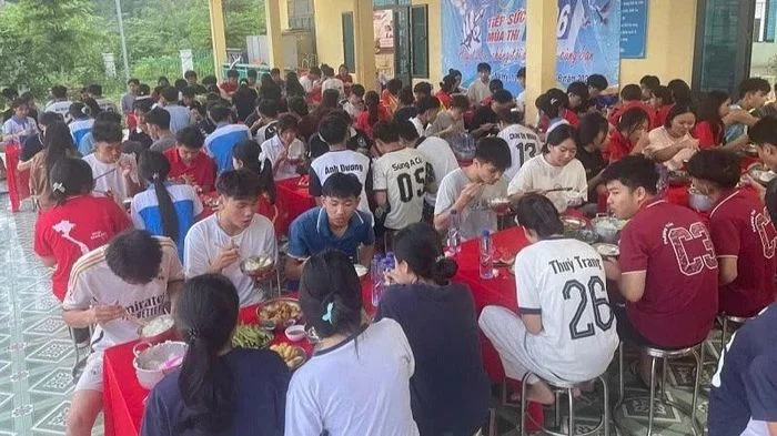 Xã biên giới Nà Hỳ 'tiếp sức' sĩ tử trong mùa thi
