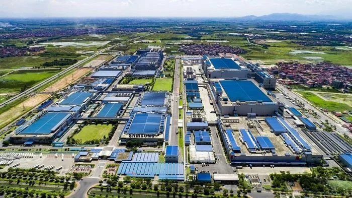 Kho bãi, nhà xưởng kín khách, logistics trở thành động lực lớn của bất động sản công nghiệp