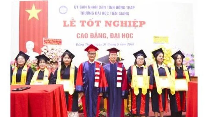 Trường Đại học Tiền Giang: Công nhận tốt nghiệp và cấp bằng cho 918 sinh viên đại học và cao đẳng