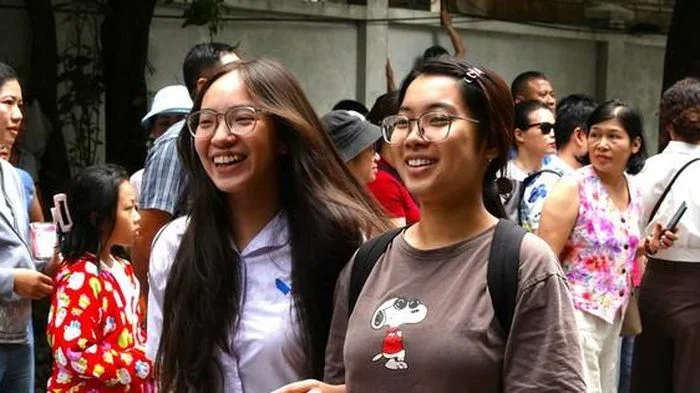 Về đích bài thi cuối Kỳ thi THPT 2026, sĩ tử tự tin chắc suất đại học