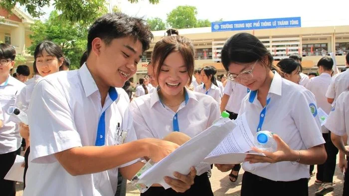 Đề thi Ngữ văn 'chạm' đến cảm xúc của thí sinh