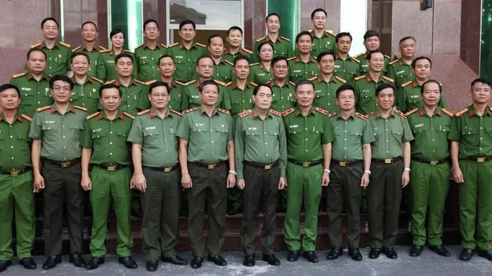 Chuyển đổi tư duy đào tạo từ đủ bằng cấp sang làm được việc