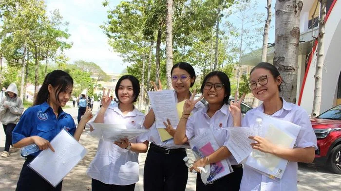 Đề Ngữ văn vừa sức, nhiều thí sinh Lâm Đồng tự tin làm bài tốt