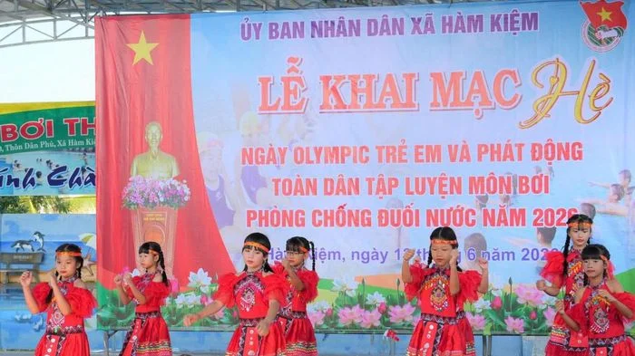 Hàm Kiệm khai mạc hè, phát động toàn dân tập bơi phòng, chống đuối nước