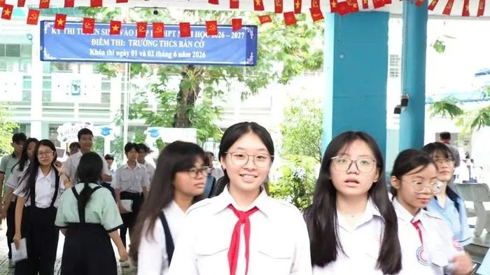 Đề Toán dễ thở, thí sinh phấn khởi hoàn thành kỳ thi tuyển sinh lớp 10