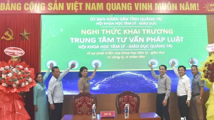 Khai trương Trung tâm Tư vấn pháp luật trực thuộc Hội Khoa học Tâm lý-Giáo dục tỉnh