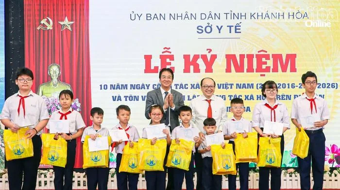 Chung tay vì thế hệ tương lai