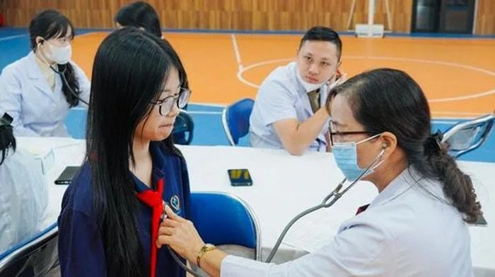 100% học sinh, sinh viên được kiểm tra sức khỏe hoặc khám sàng lọc ít nhất 1 lần/năm