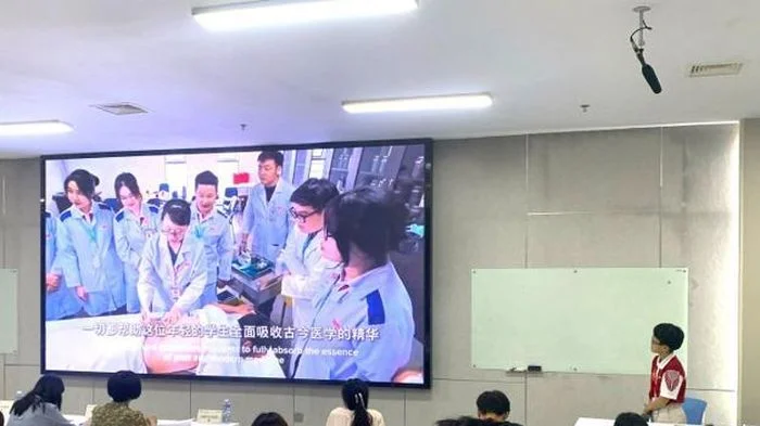 Sinh viên ngành Y học cổ truyền tại TP.HCM giành huy chương Vàng tại Trung Quốc