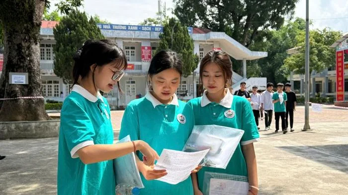 Thí sinh hoàn thành môn thi đầu tiên Kỳ thi tốt nghiệp THPT năm 2026
