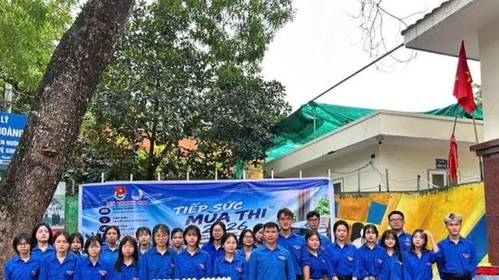 Tuổi trẻ xã Thanh Oai tiếp sức thí sinh thi tốt nghiệp THPT