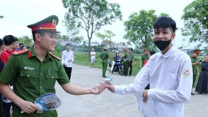 Hà Tĩnh: Thí sinh tự tin bước vào môn thi đầu tiên Ngữ văn