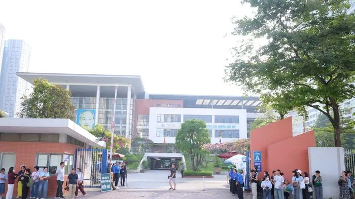 Hà Nội: Thời tiết thuận lợi trong ngày đầu tiên kỳ thi vào lớp 10 Trung học phổ thông chuyên