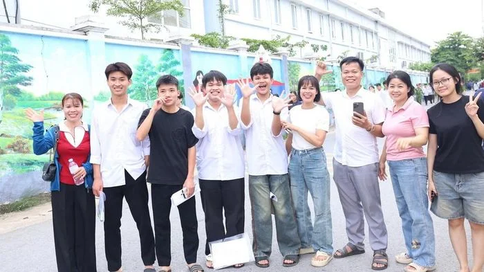 Kỳ thi tốt nghiệp THPT 2026: Nhận xét và gợi ý đáp án các môn tự chọn đầy đủ mã đề