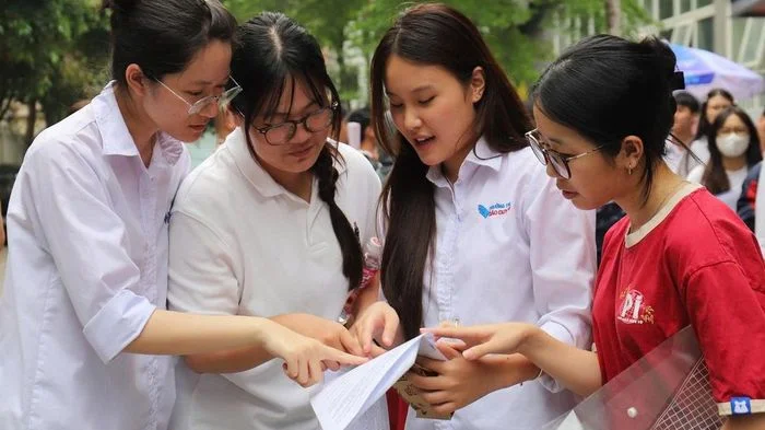 Thi tốt nghiệp THPT 2026: Gợi ý đáp án môn Ngữ văn