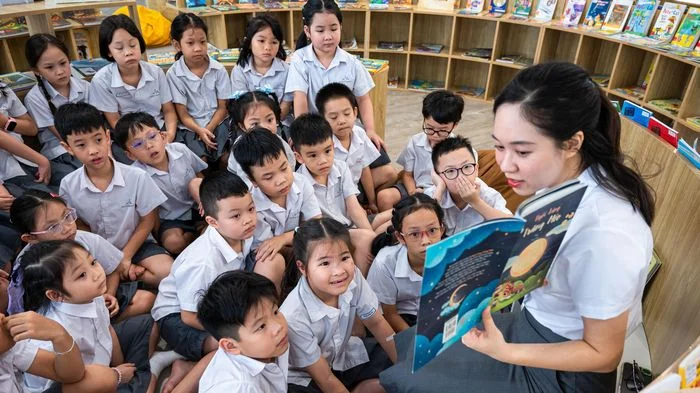 Giảm mạnh 13%, giá sách giáo khoa còn bao nhiêu?