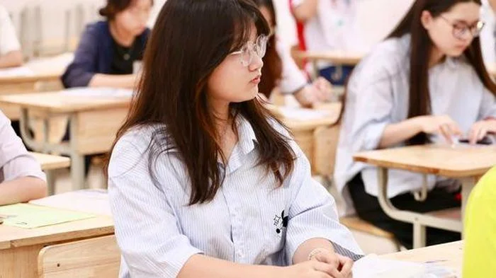 Sáng nay, hơn 1,22 triệu thí sinh sẽ làm bài thi Ngữ văn, mở màn kỳ thi tốt nghiệp THPT 2026