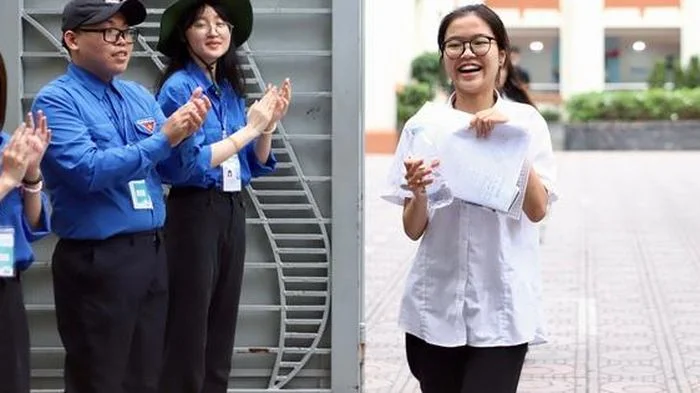 Sau môn thi cuối cùng, sinh viên tình nguyện gửi lời động viên tới hàng nghìn sĩ tử
