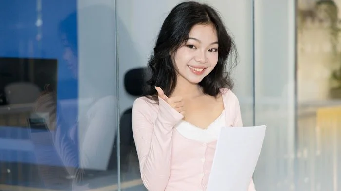 'Cám' trong 'cám ơn' có nghĩa là gì?
