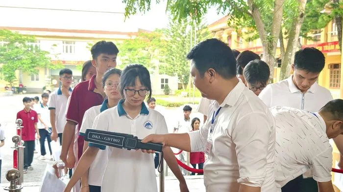 Tuyên Quang trang bị thiết bị quét an ninh tại tất cả các điểm thi tốt nghiệp THPT năm 2026