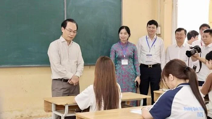 Bộ trưởng Bộ GD&ĐT: Không để thí sinh bị mất quyền lợi trong mọi tình huống