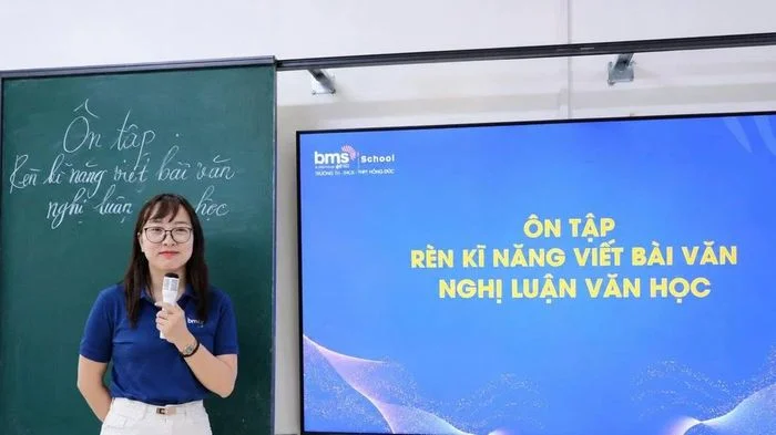 Chấm điểm môn Ngữ văn tốt nghiệp THPT 'mở đường' cho tư duy độc lập