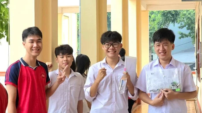 Thí sinh nhận xét đề thi các môn tự chọn
