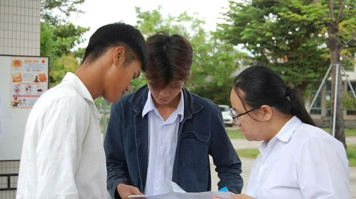 Đề thi môn Ngữ Văn & Toán có tính phân hóa rõ nét