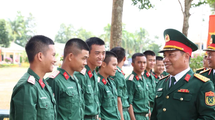 Dấu ấn mùa huấn luyện chiến sĩ mới ở Trung đoàn 143