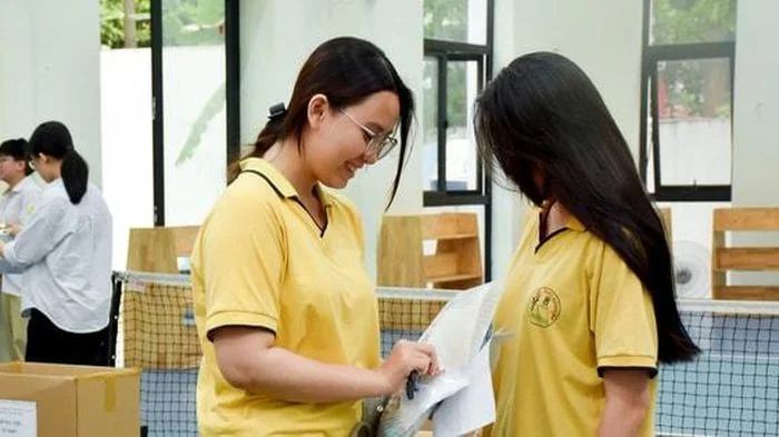 Trước giờ thi môn toán: Thí sinh lưu ý vật dụng cấm mang vào phòng thi