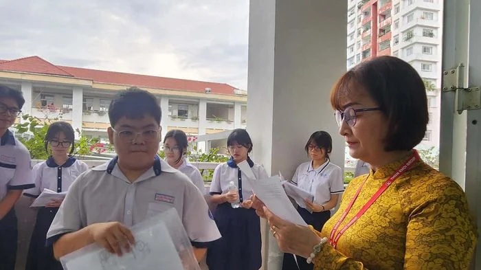 Đề Văn thi lớp 10 tại TP.HCM