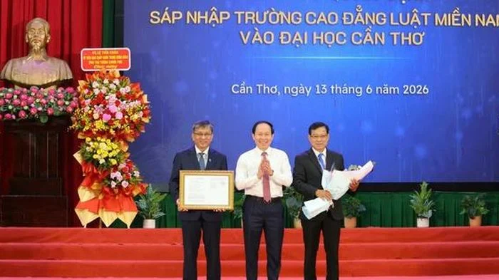 Sáp nhập Trường Cao đẳng Luật miền Nam vào Đại học Cần Thơ
