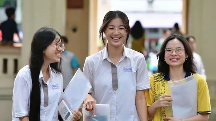THI TỐT NGHIỆP THPT 2026: Đề thi môn Vật lí và gợi ý đáp án