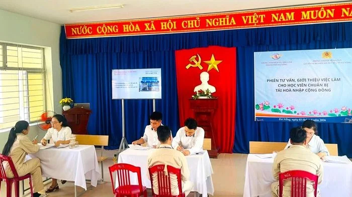 Trao động lực hoàn lương