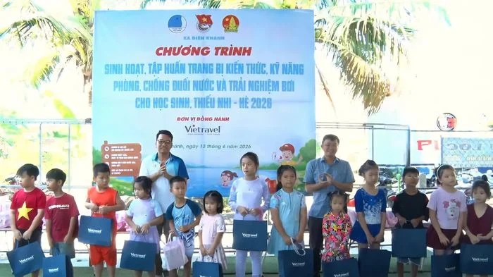 Xã Diên Khánh tập huấn phòng, chống đuối nước cho thiếu nhi
