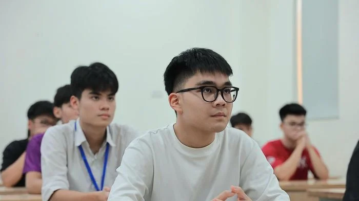 Mở màn kỳ thi tốt nghiệp THPT, thí sinh kỳ vọng đạt điểm cao môn Ngữ văn