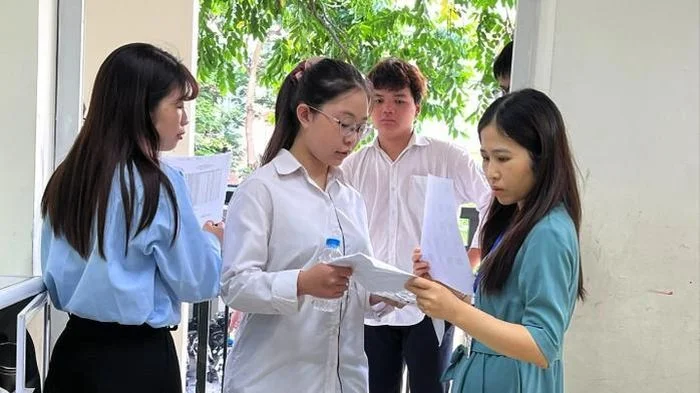 Chiều nay 10-6, làm thủ tục thi tốt nghiệp THPT, các thí sinh cần lưu ý những gì?