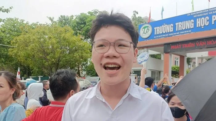 Bài thi môn Ngữ văn sáng nay, nhiều em đạt điểm 7, 8 nằm trong tầm tay